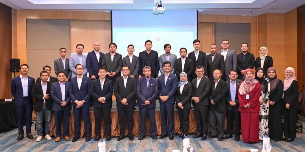 Appreciation Ceremony And Signing Of The Handover Document For The Rig-To-Reef Structure Between Petronas And The Department Of Fisheries Malaysia